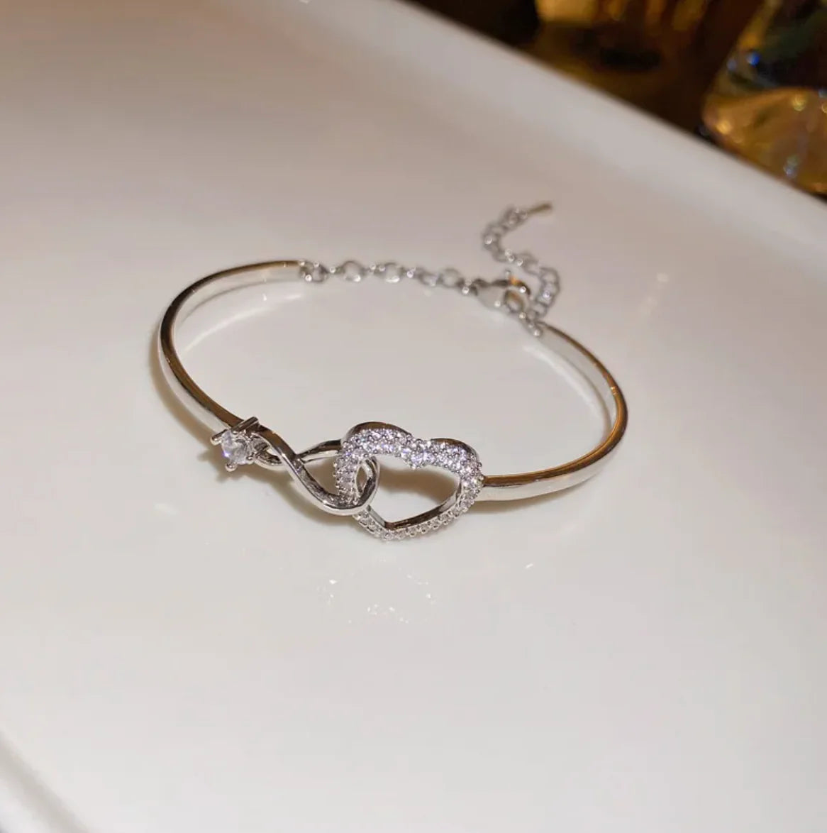 Pulsera Corazón con Zirconia – Baño Dorado